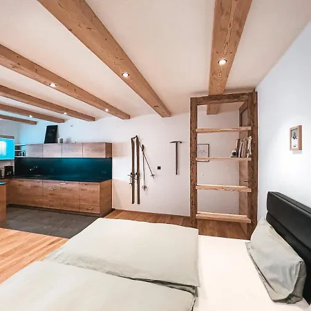 Alpenluxus' Alpine Seefeld With Balcony & Car Park * Seefeld in Tirol